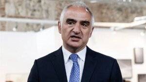 bakanligin yasakladigi kitaplar meclis gundeminde kendilerini inkar ediyorlar dOEy8IwW.jpg